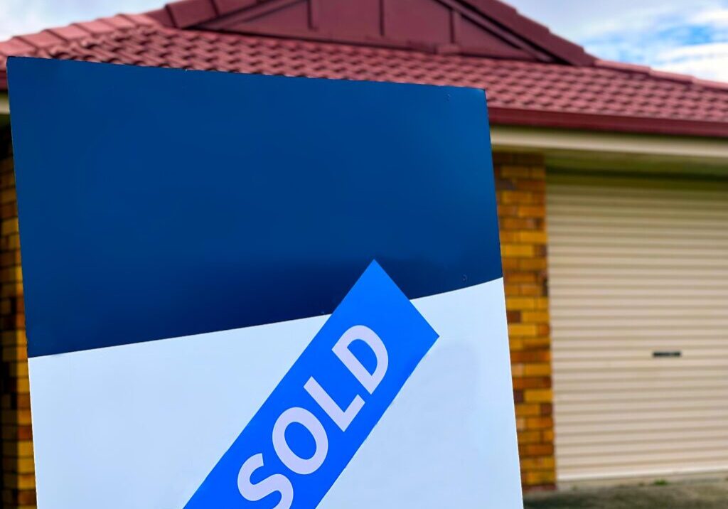 BRISBANE - NOV 19 2023:Sold residential house in Brisbane Queensland Australia.The median dwelling price for Australia now sits at $765,762 Australian dollar.